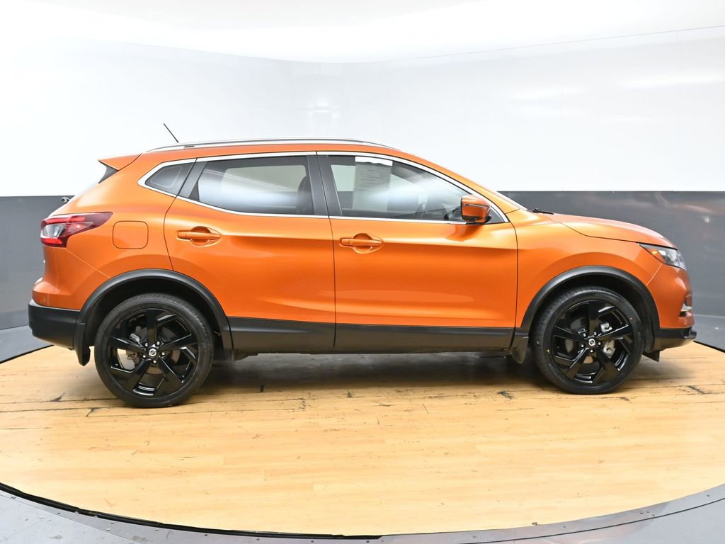 Used 2022 Nissan Rogue Sport SL image 8