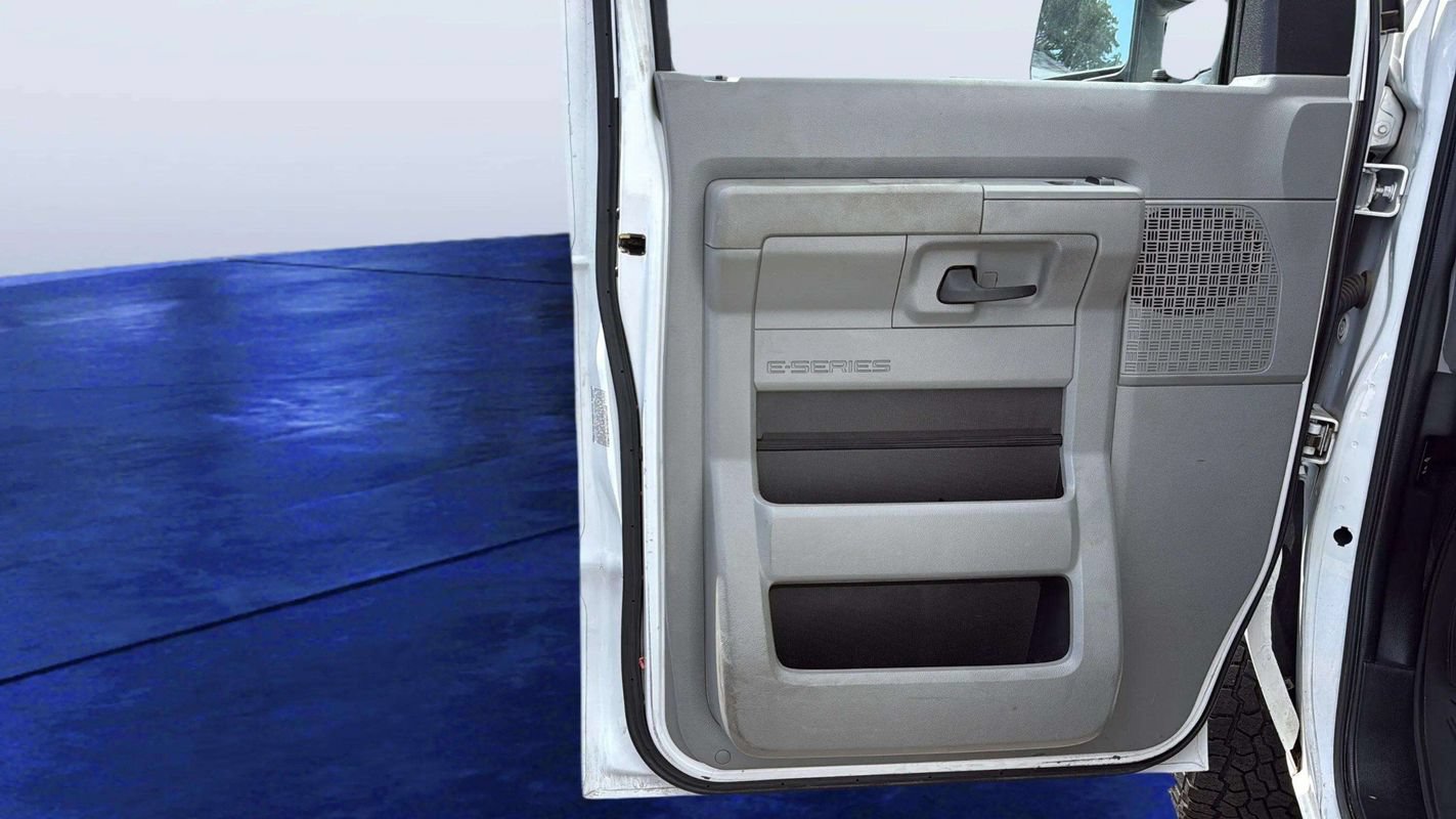Used 2019 Ford E-350 and Econoline 350 Super Duty w/ Power Windows & Locks Group RWD image 13