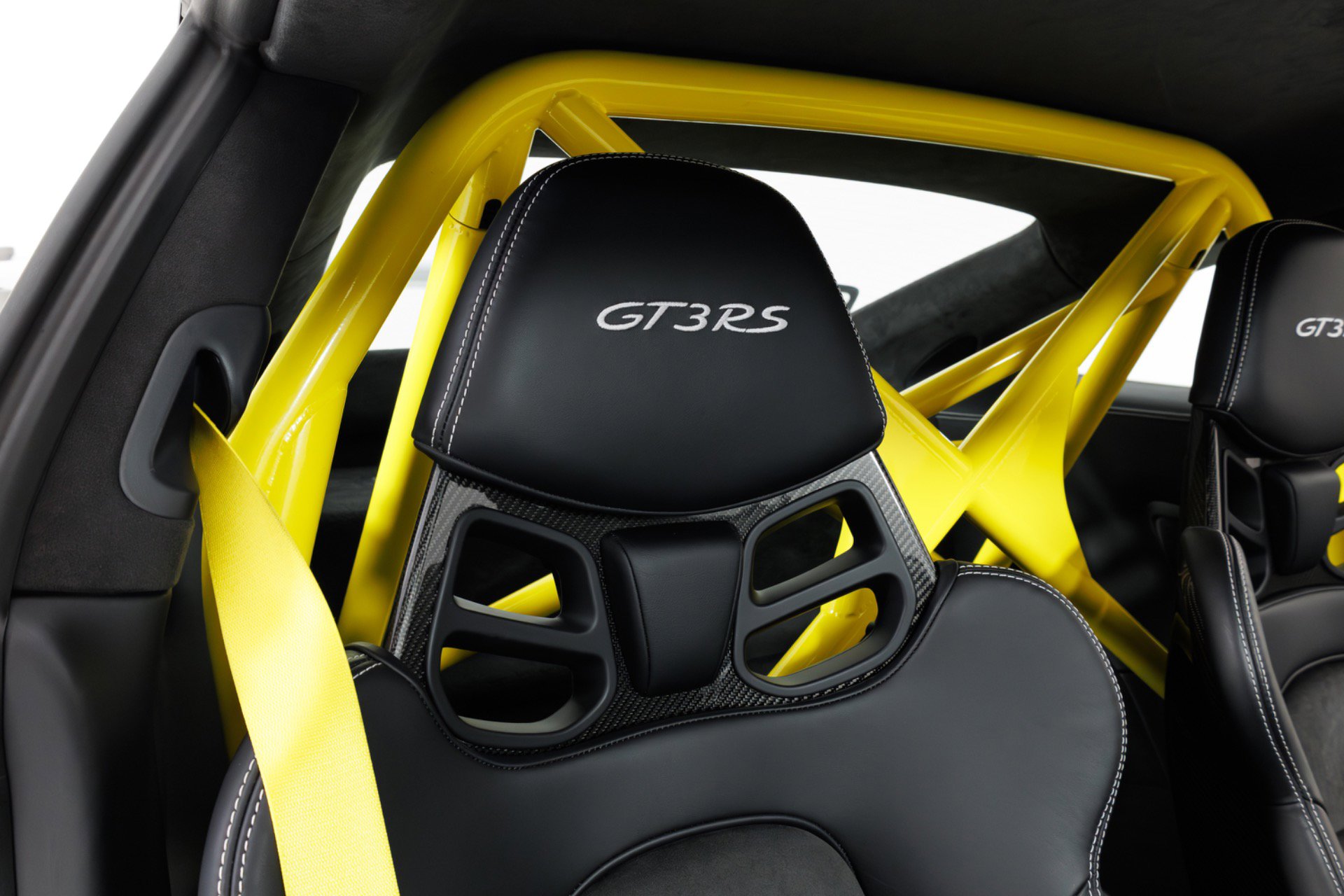 Used 2016 Porsche 911 GT3 RS image 39