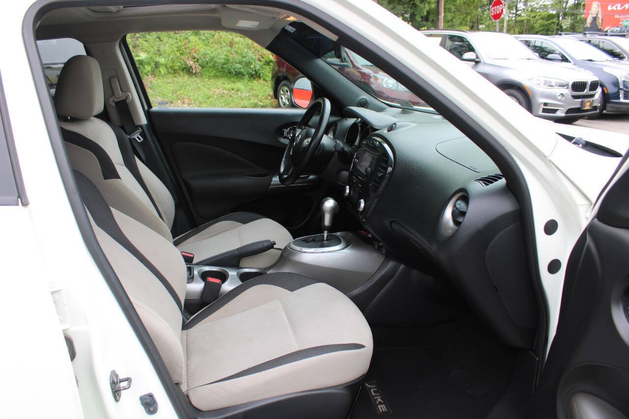 Used 2012 Nissan Juke SV AWD/4WD image 31