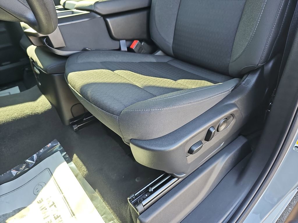 Used 2025 Chevrolet Silverado 1500 Custom w/ Turbomax Blackout Package image 34