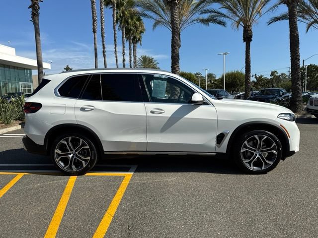 Used 2024 BMW X5 xDrive40i AWD/4WD image 7