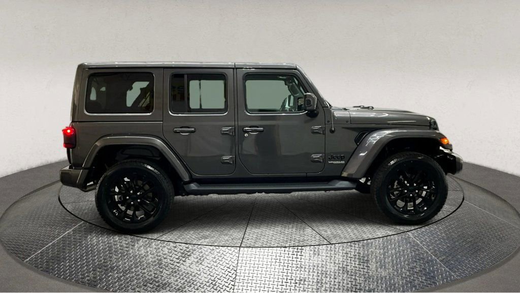 Used 2021 Jeep Wrangler Unlimited Sahara image 9