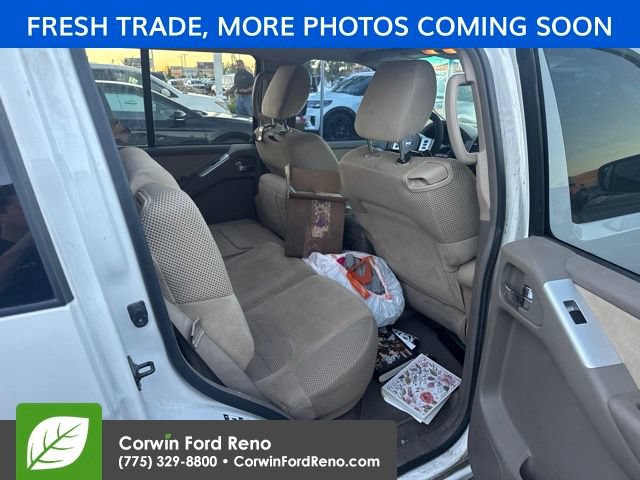Used 2011 Nissan Pathfinder SV AWD/4WD image 15