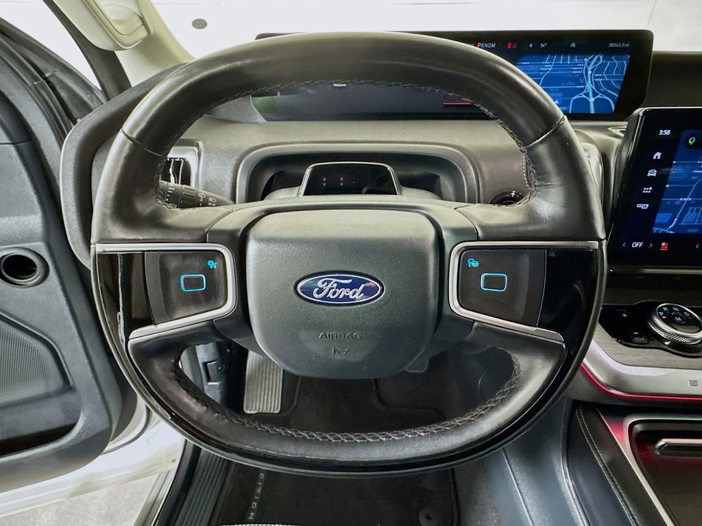 Used 2025 Ford Expedition Max Platinum image 9