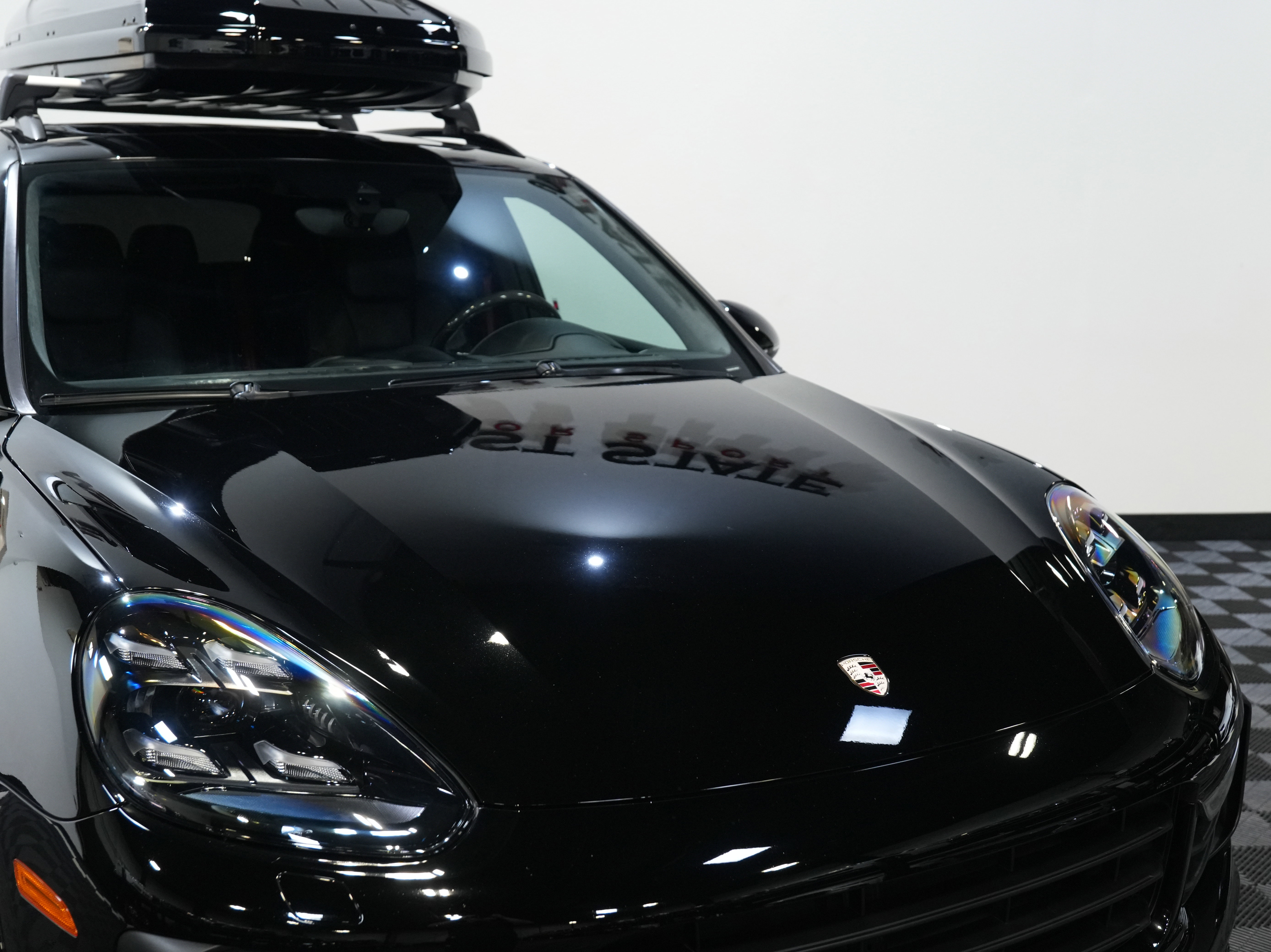 Used 2016 Porsche Cayenne GTS image 12