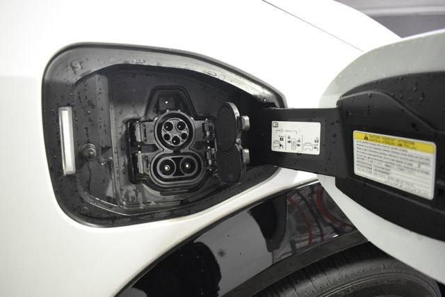 Used 2024 Nissan Ariya AWD image 44