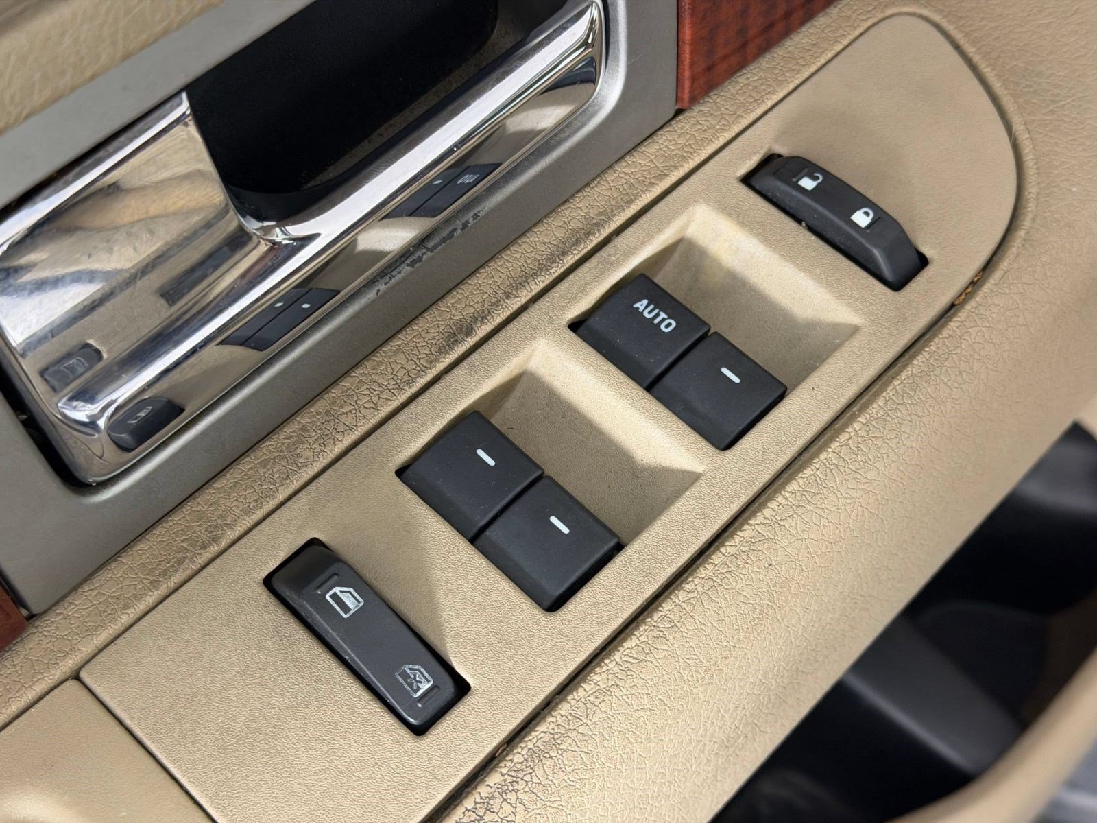 Used 2010 Ford F150 King Ranch RWD image 27
