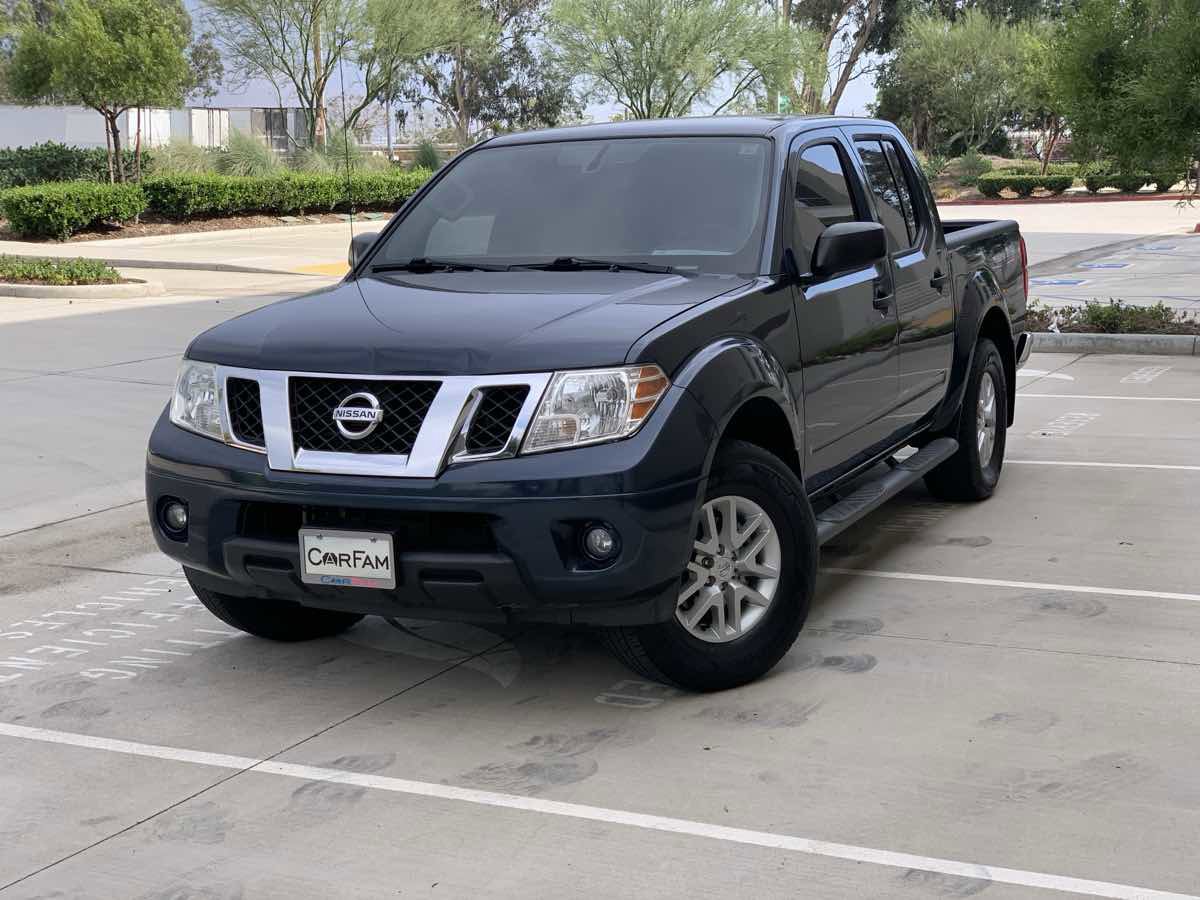 Used 2021 Nissan Frontier SV image 3