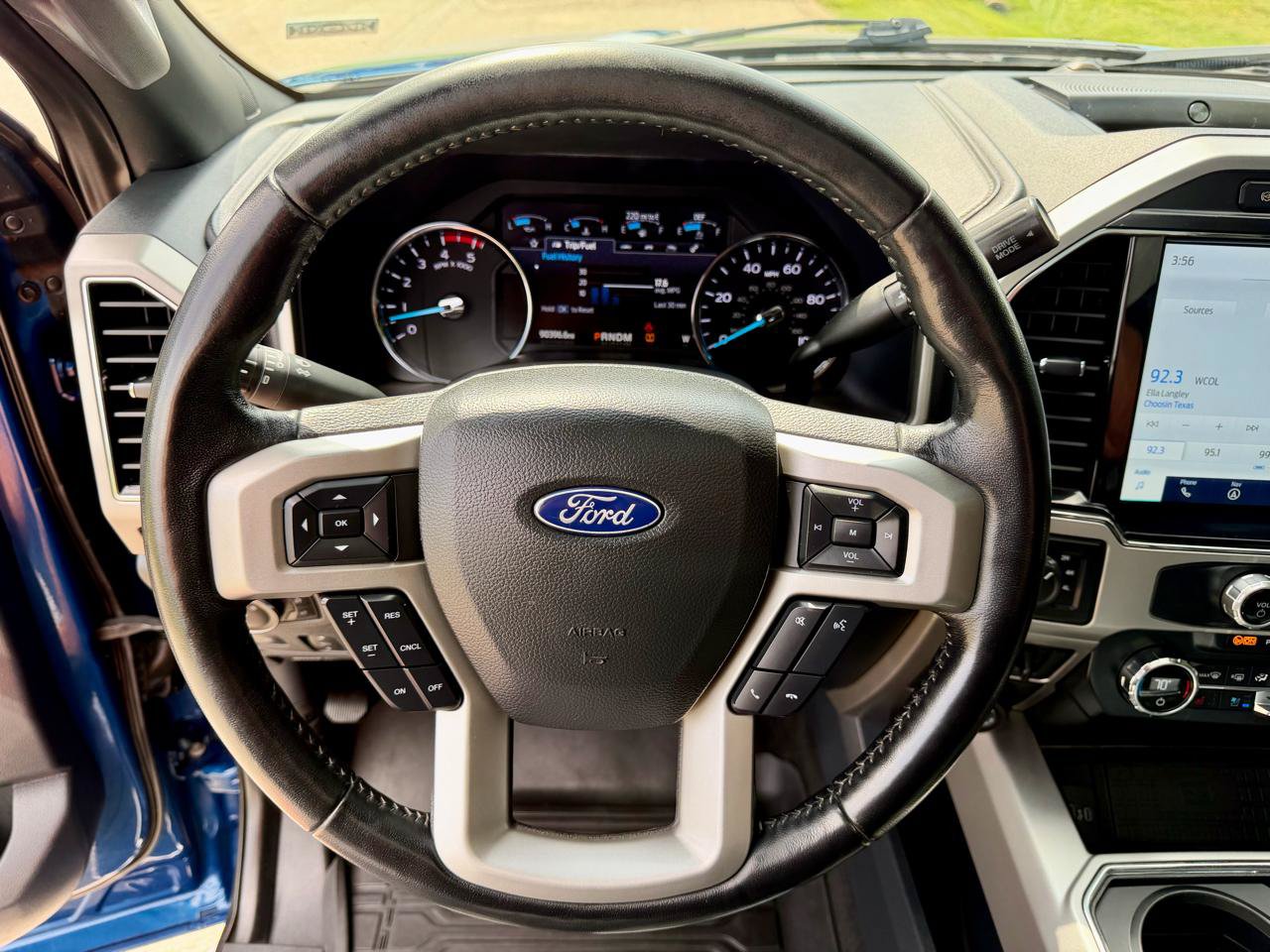 Used 2022 Ford F350 Lariat w/ Lariat Ultimate Package AWD/4WD image 26
