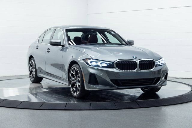 Certified 2025 BMW 330i xDrive Sedan w/ Premium Package image 4