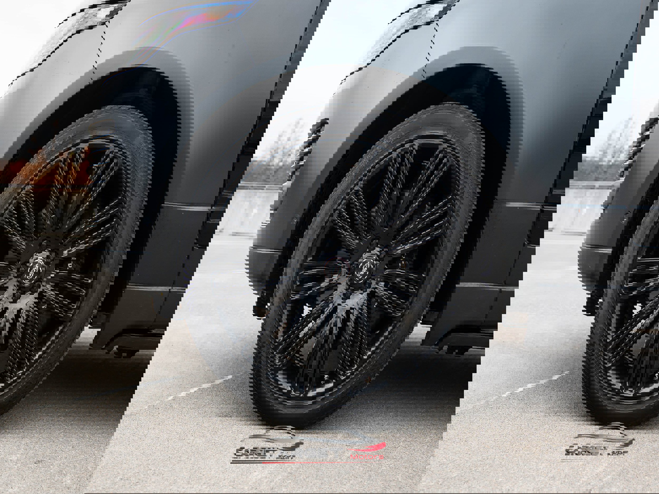 Used 2020 Land Rover Range Rover Long Wheelbase HSE image 9