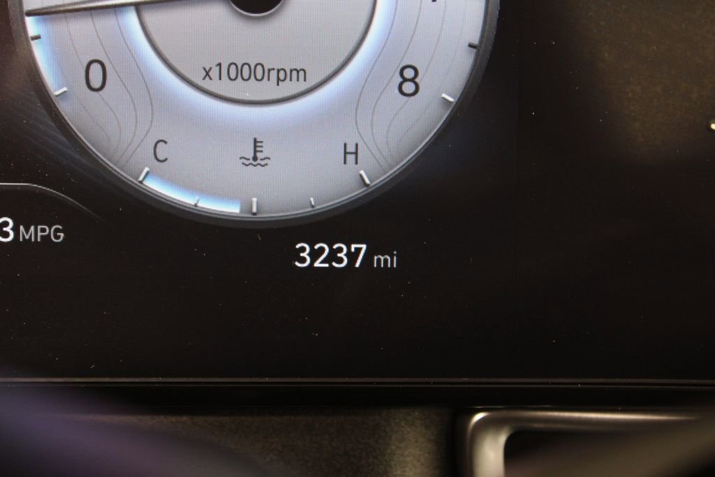 Used 2025 Hyundai Elantra SEL image 28