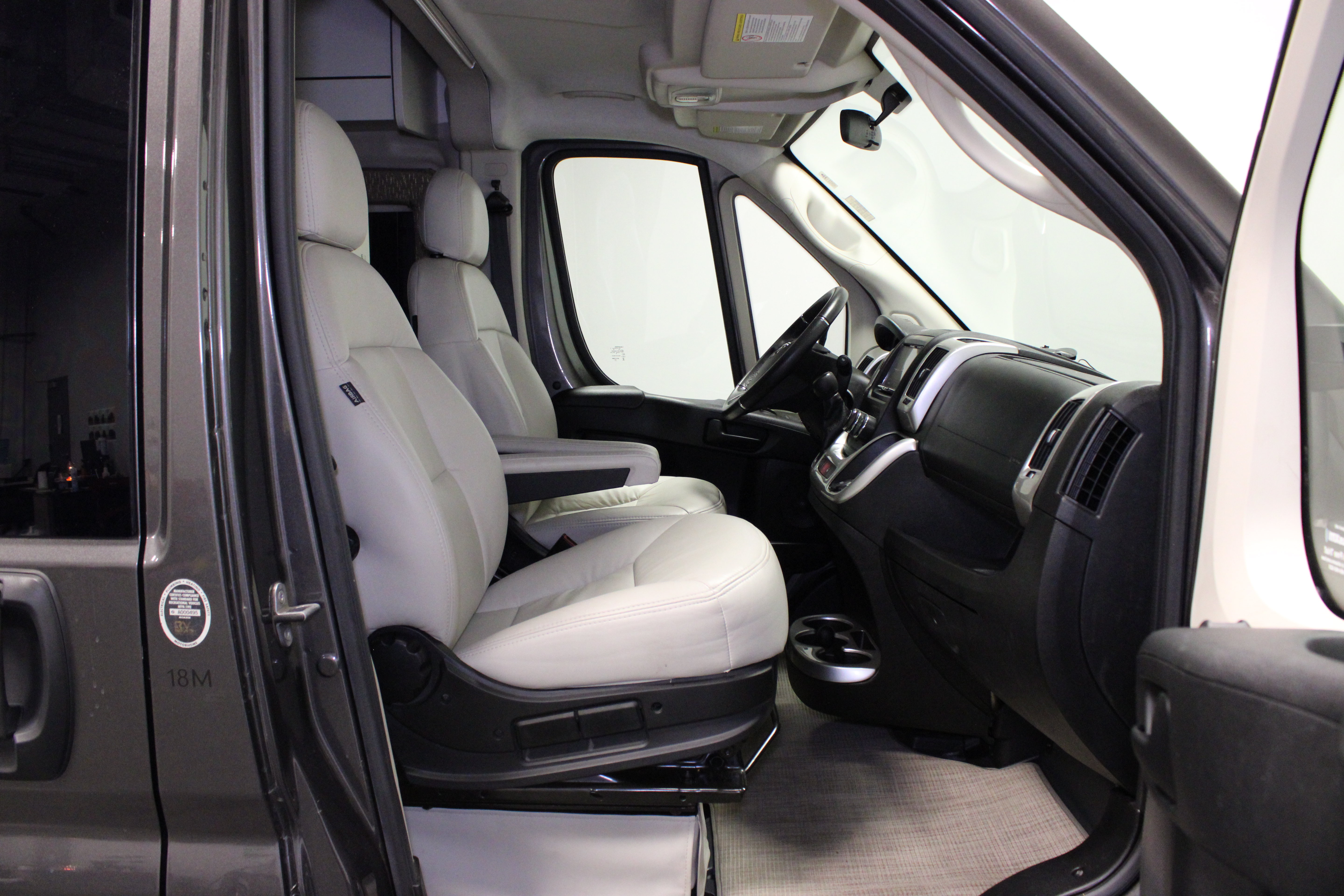 Used 2021 RAM ProMaster 1500 w/ Convenience Group FWD image 16