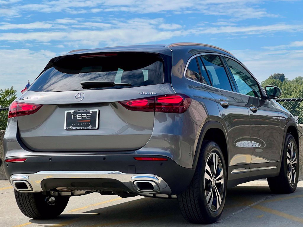Certified 2026 Mercedes-Benz GLA 250 4MATIC image 7