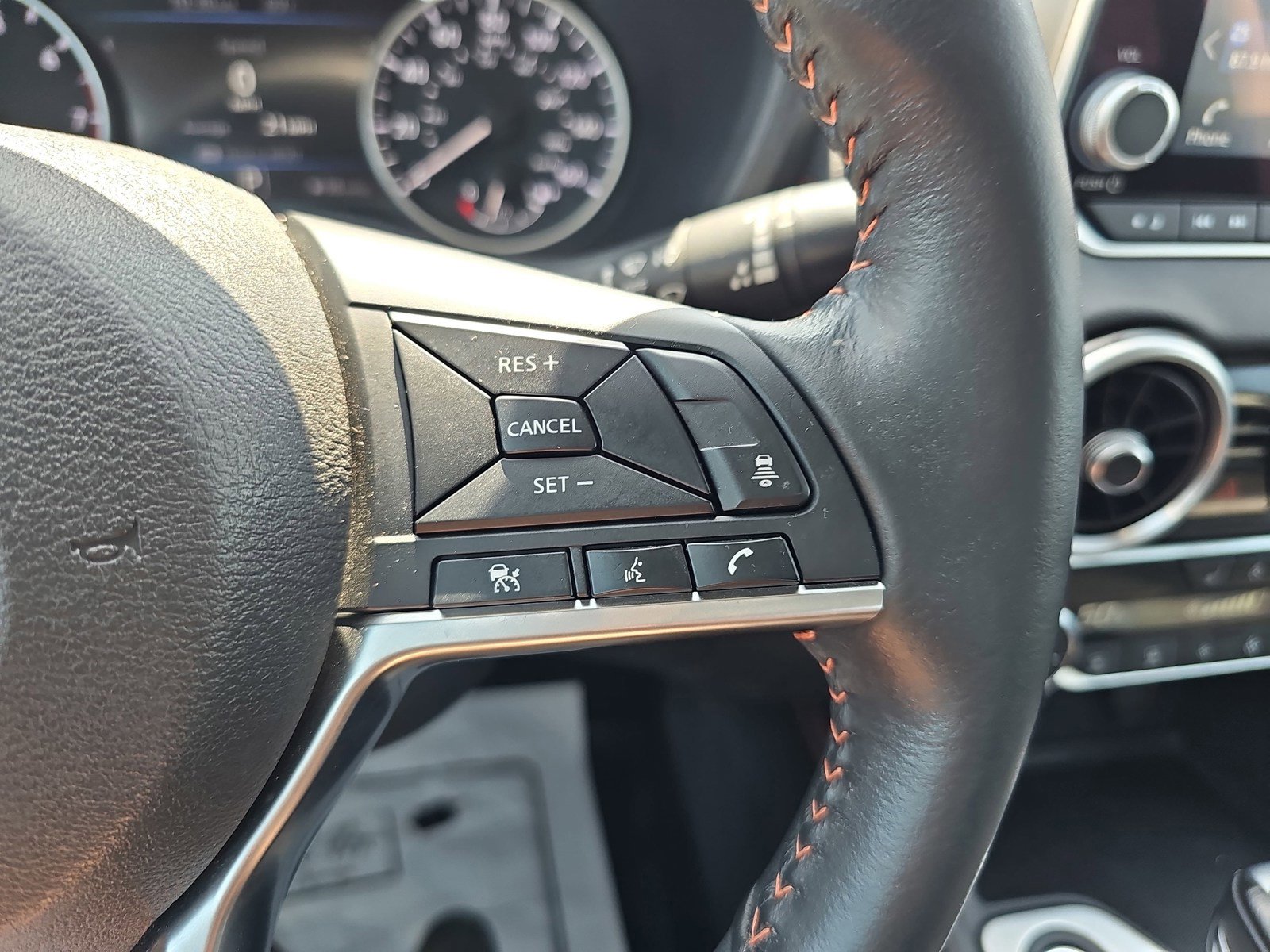 Used 2022 Nissan Sentra SR w/ SR Premium Package FWD image 20