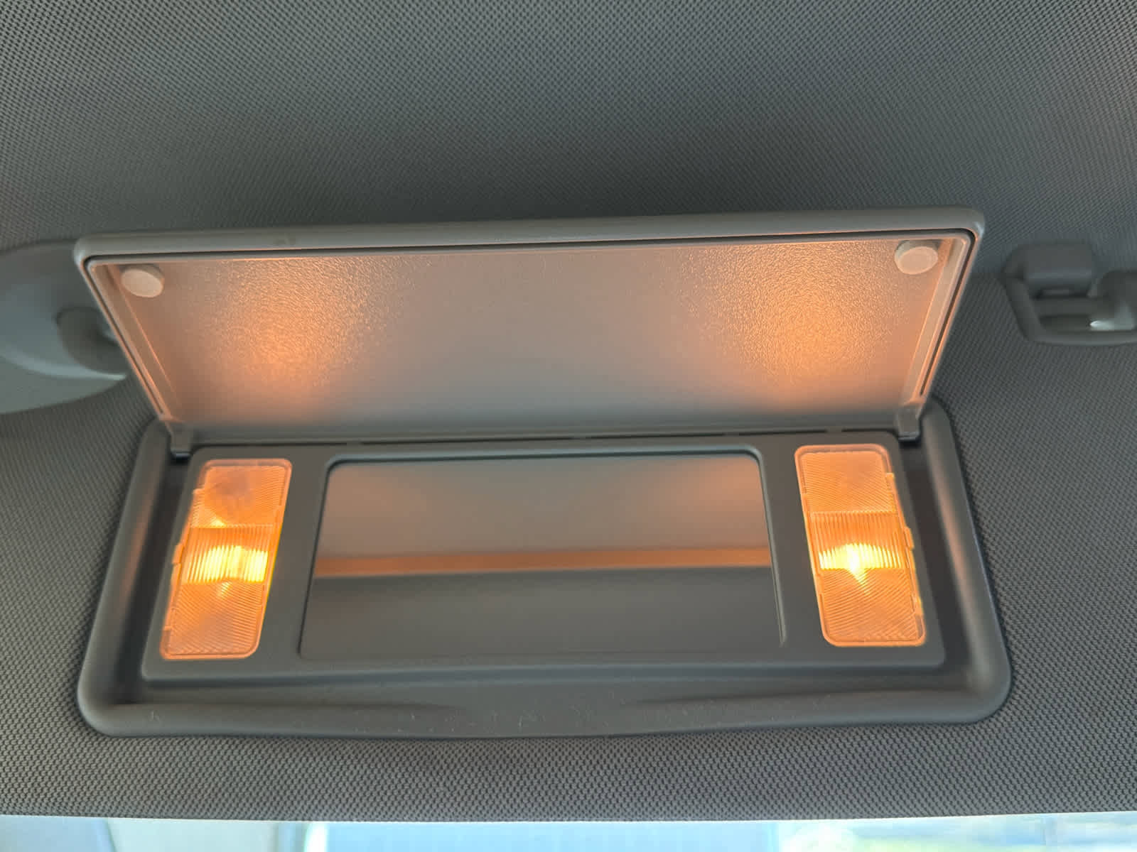 Used 2018 Buick Envision Preferred image 39