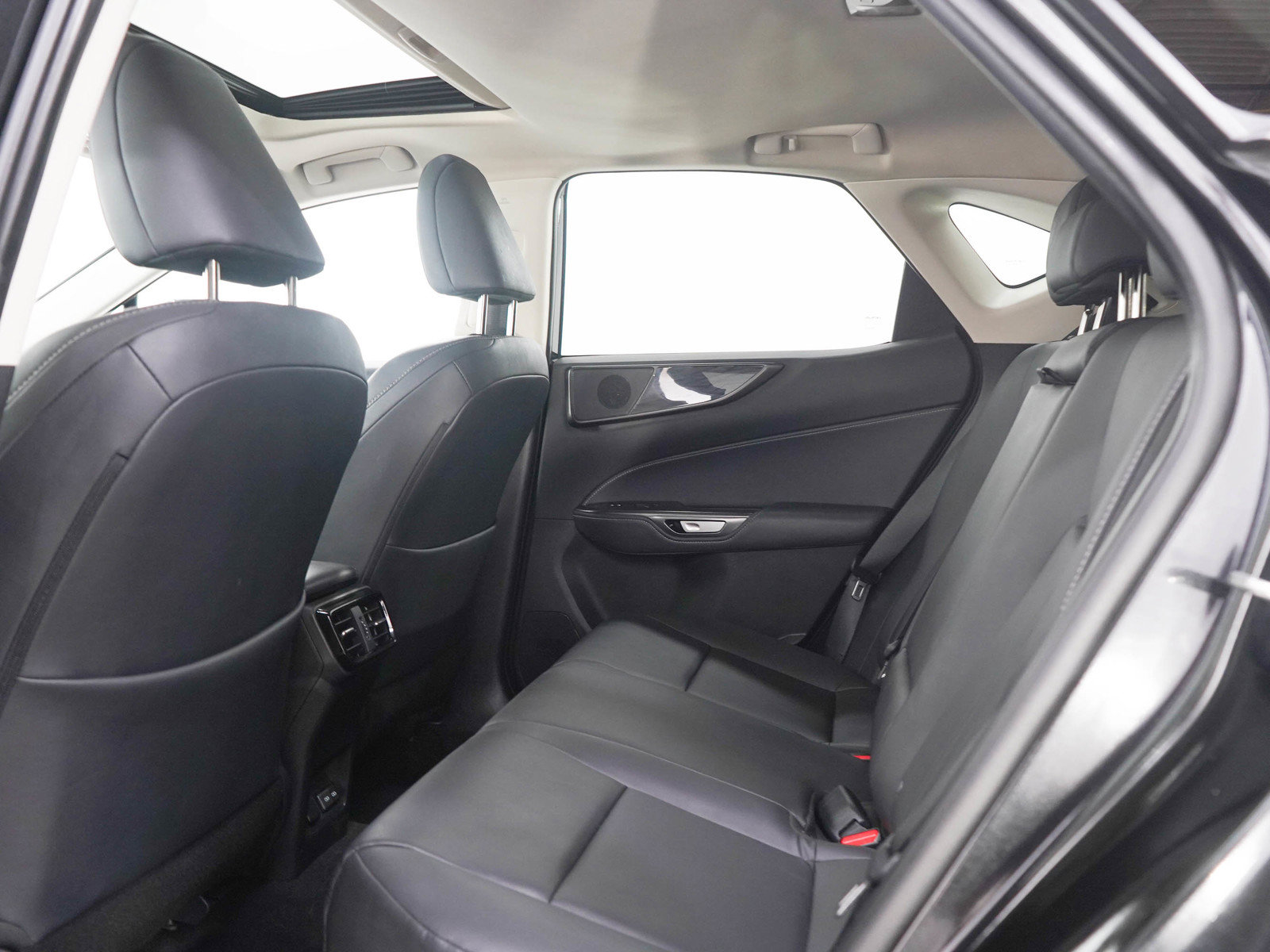 Used 2025 Lexus NX 350 AWD w/ Premium Package image 15