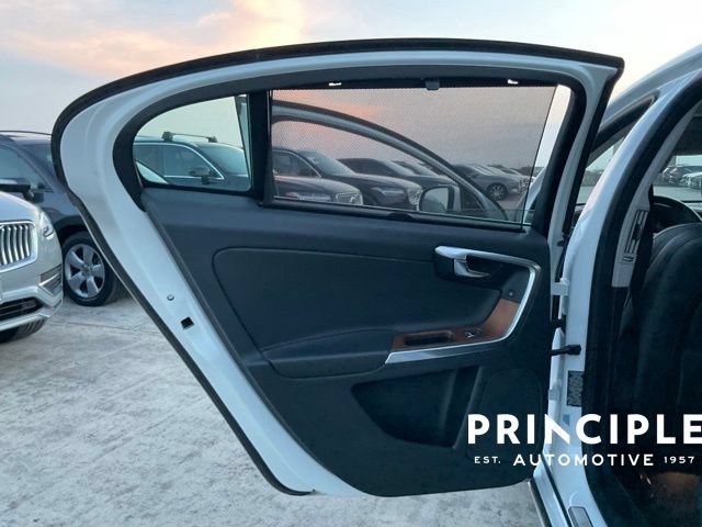 Used 2017 Volvo S60 T5 Inscription Platinum FWD image 22