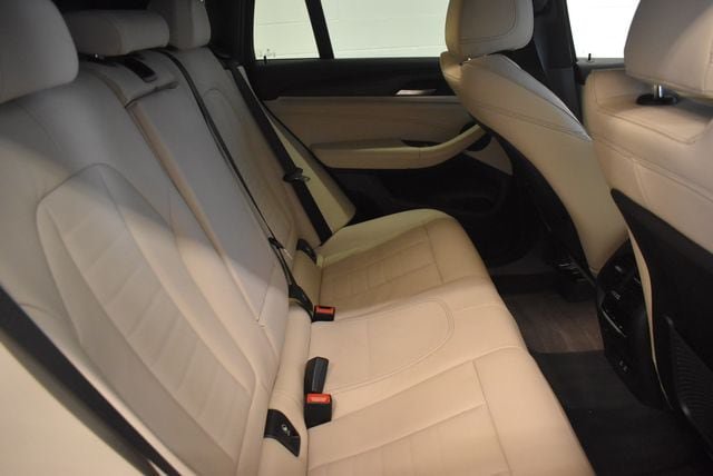 Used 2021 BMW X4 xDrive30i w/ Premium Package AWD/4WD image 17