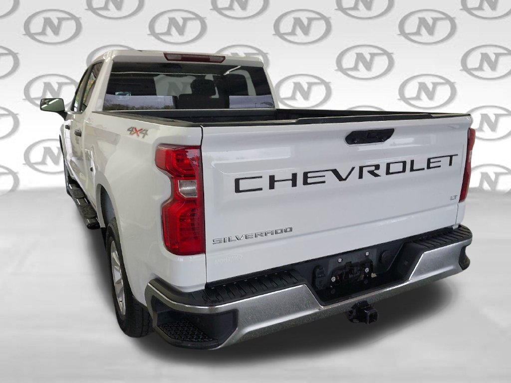 Used 2023 Chevrolet Silverado 1500 LT AWD/4WD image 12