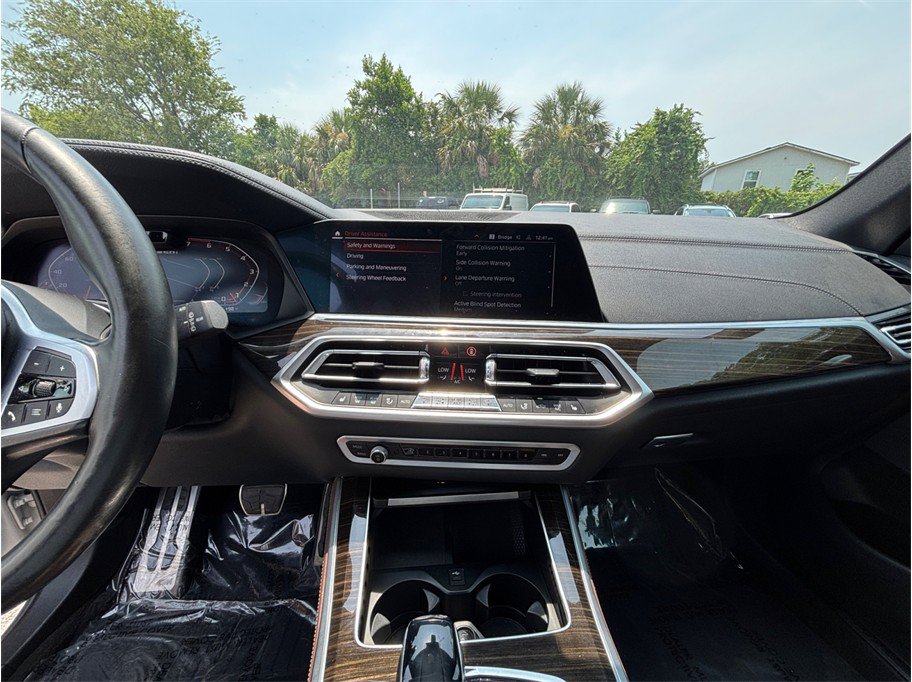 Used 2020 BMW X5 M50i AWD/4WD image 11