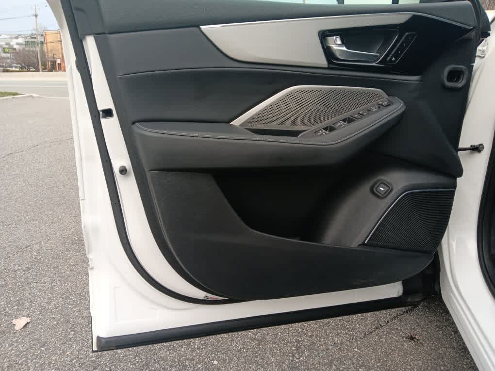 Used 2023 Acura MDX SH-AWD w/ Technology Package image 34