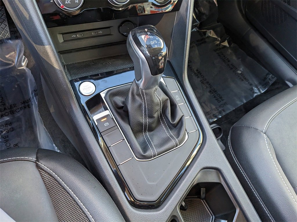 Certified 2023 Volkswagen Taos SE w/ Black Wheel Package image 26