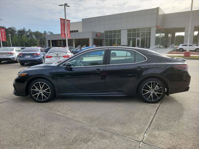 Certified 2023 Toyota Camry SE FWD image 2