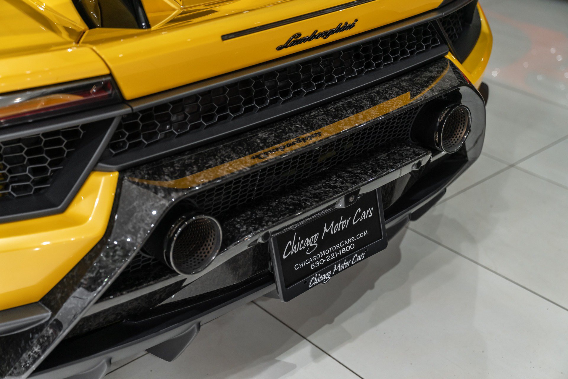 Used 2018 Lamborghini Huracan Performante AWD/4WD image 36