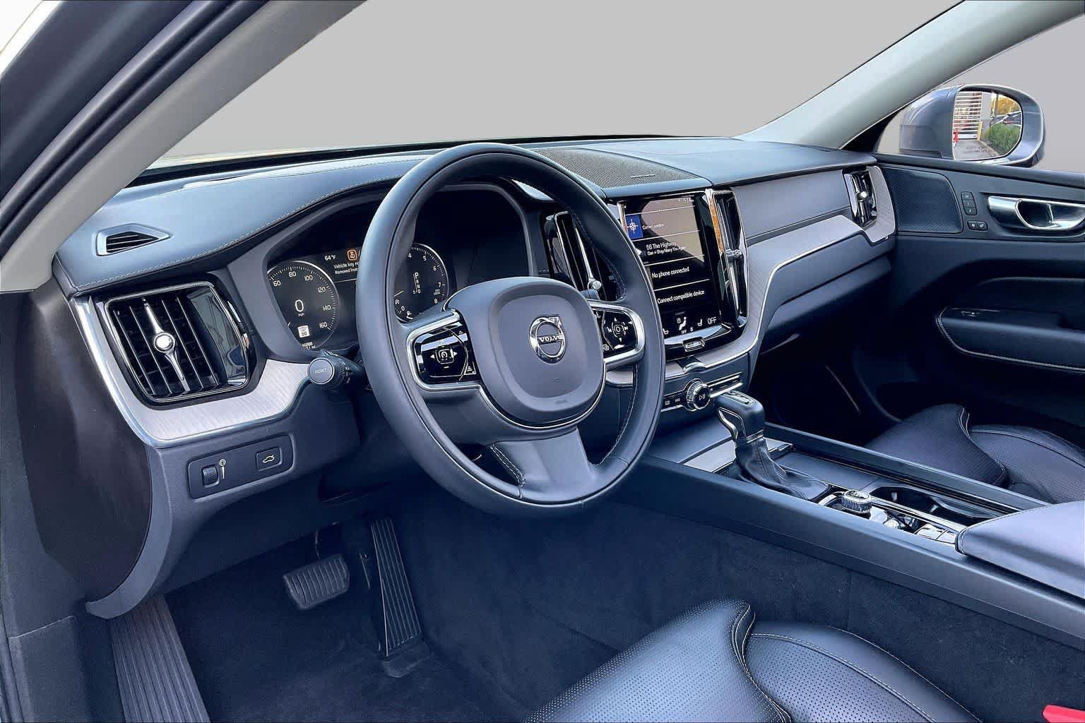 Used 2021 Volvo XC60 T5 Inscription w/ Protection Package AWD/4WD image 16