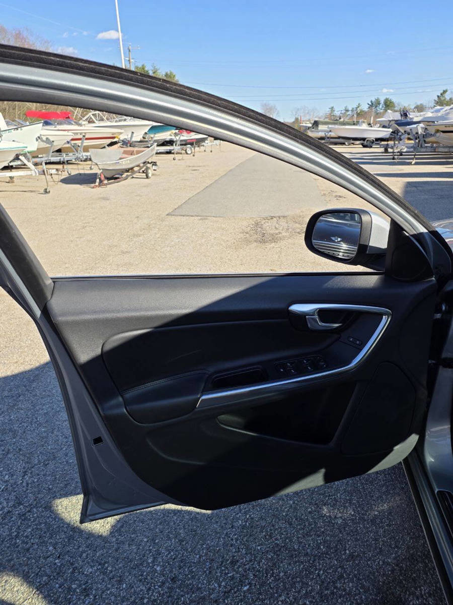 Used 2013 Volvo S60 T5 AWD/4WD image 13