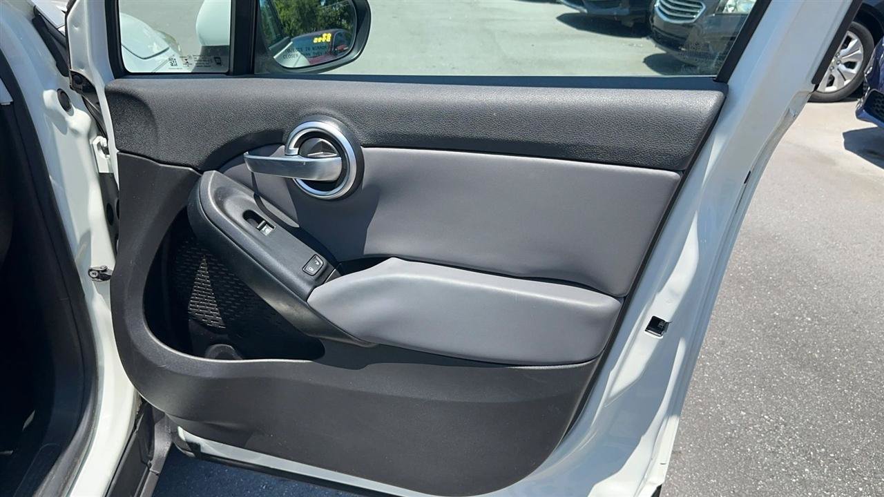 Used 2017 FIAT 500X Pop FWD image 28
