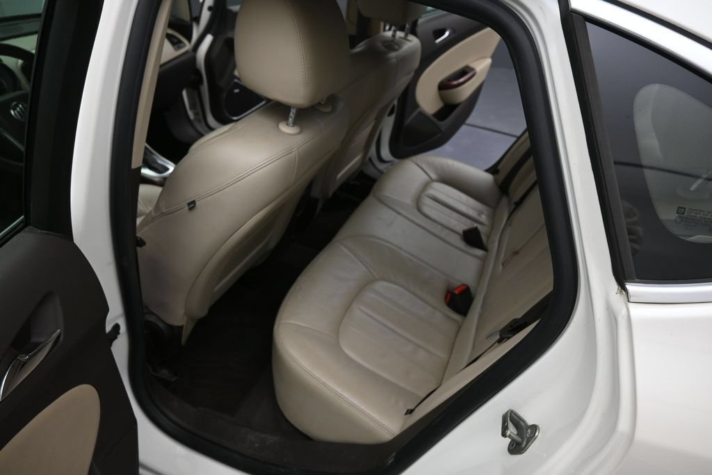 Used 2013 Buick Verano Leather FWD image 24