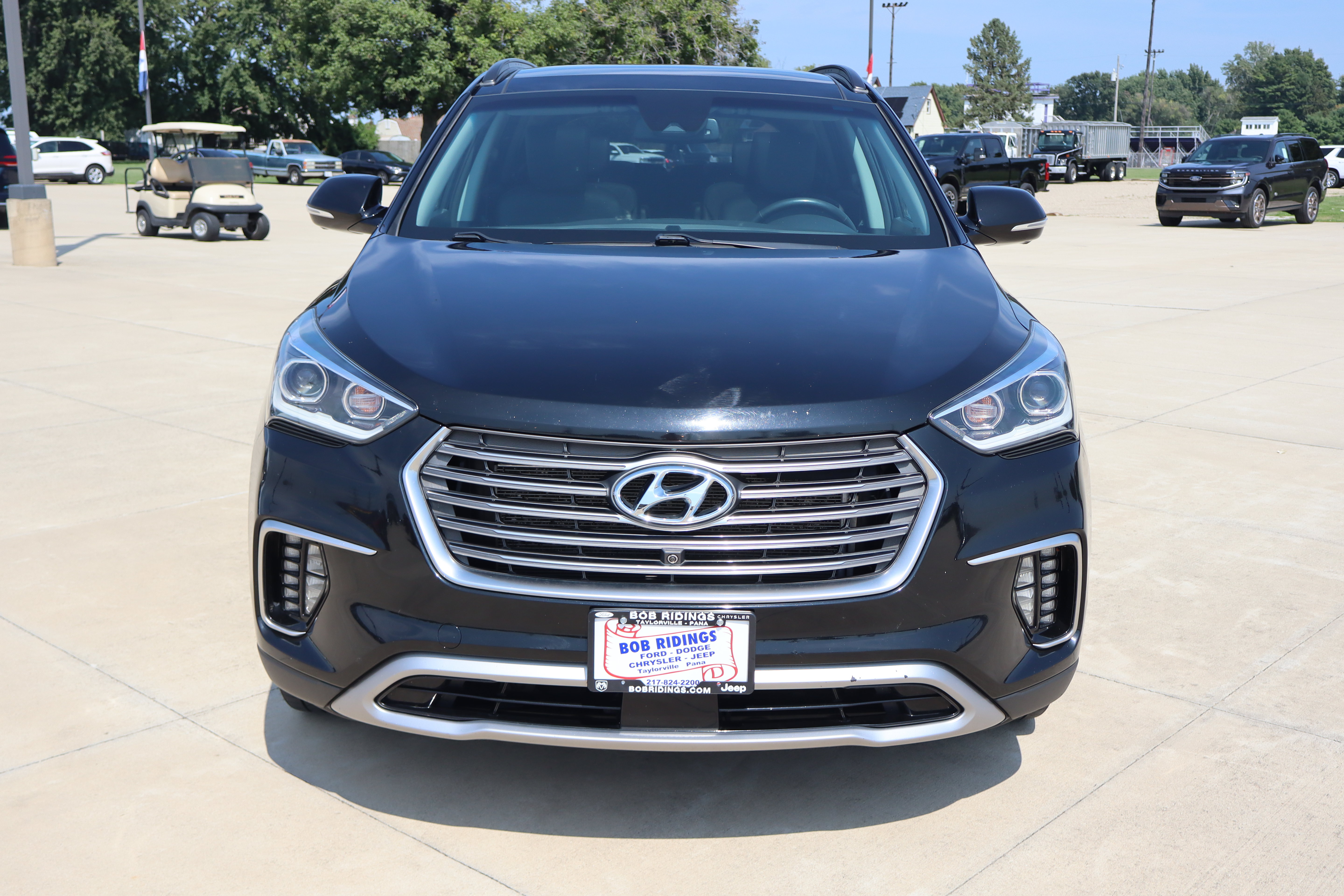 Used 2018 Hyundai Santa Fe Limited FWD image 2