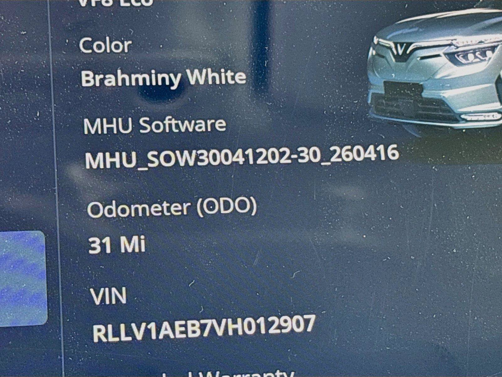 New 2027 VinFast VF 8 Eco AWD/4WD image 12