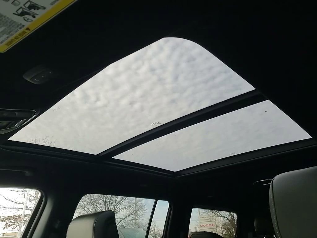 New 2026 Jeep Grand Wagoneer Limited w/ Premium Group II image 36