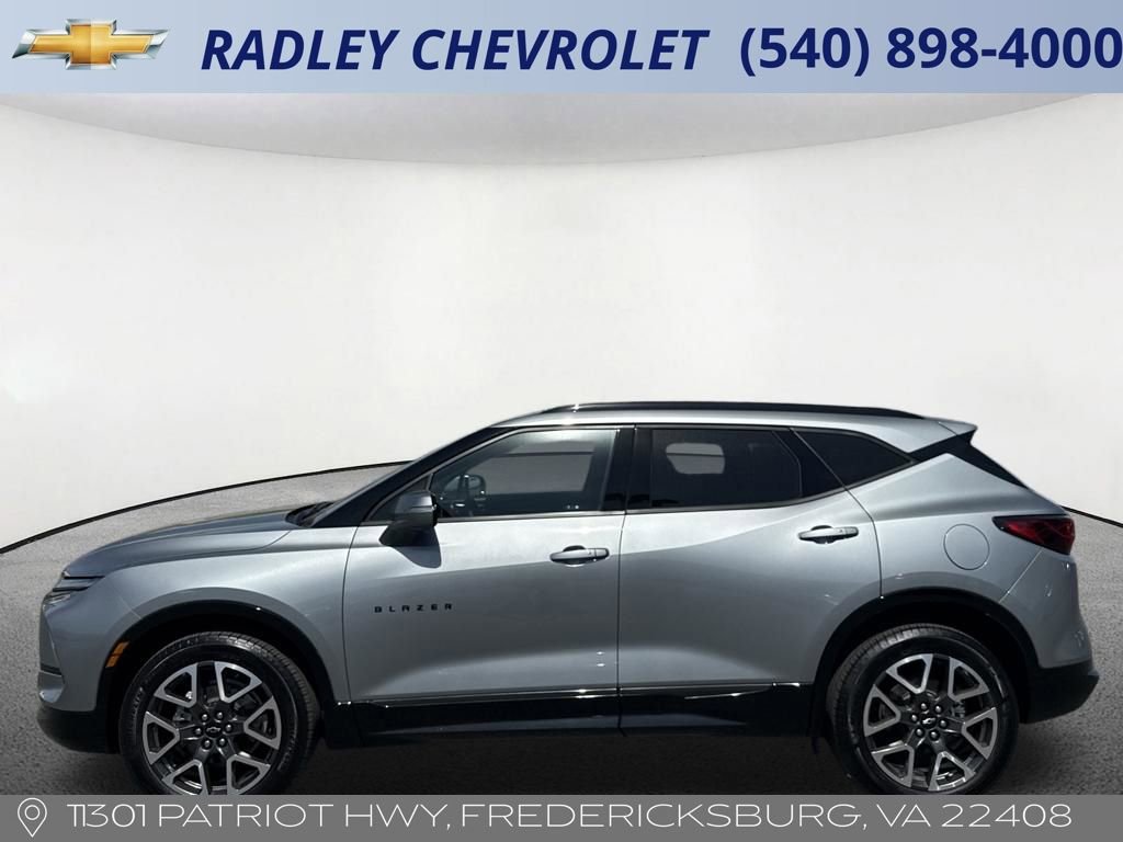 Certified 2025 Chevrolet Blazer RS w/ LPO, Floor Liner Package image 16