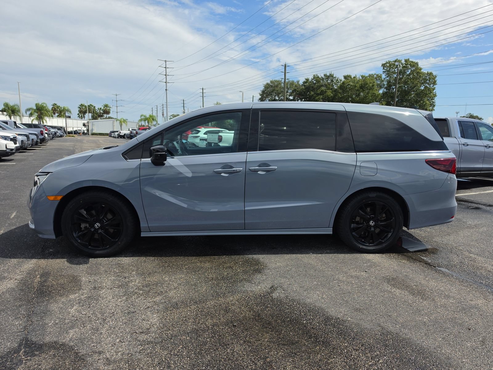 Used 2024 Honda Odyssey Sport image 6