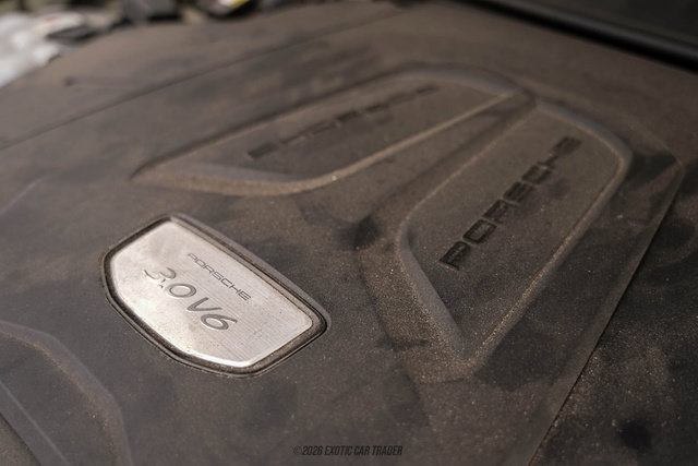 Used 2020 Porsche Cayenne AWD/4WD image 19