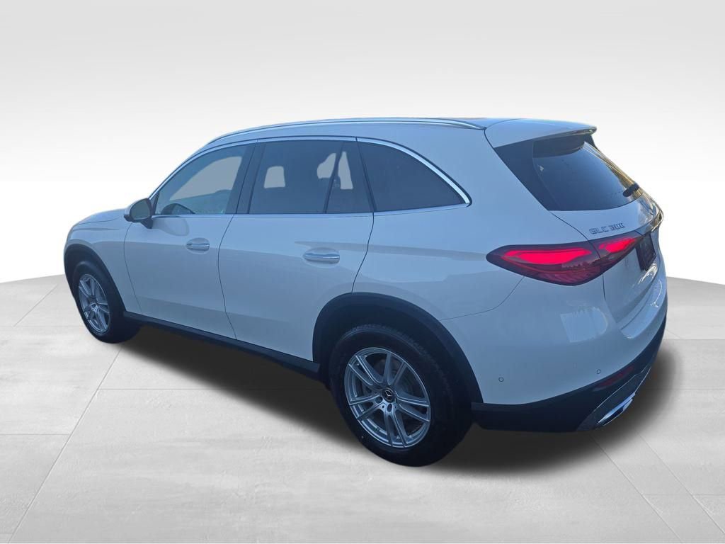 New 2026 Mercedes-Benz GLC 300 4MATIC image 3