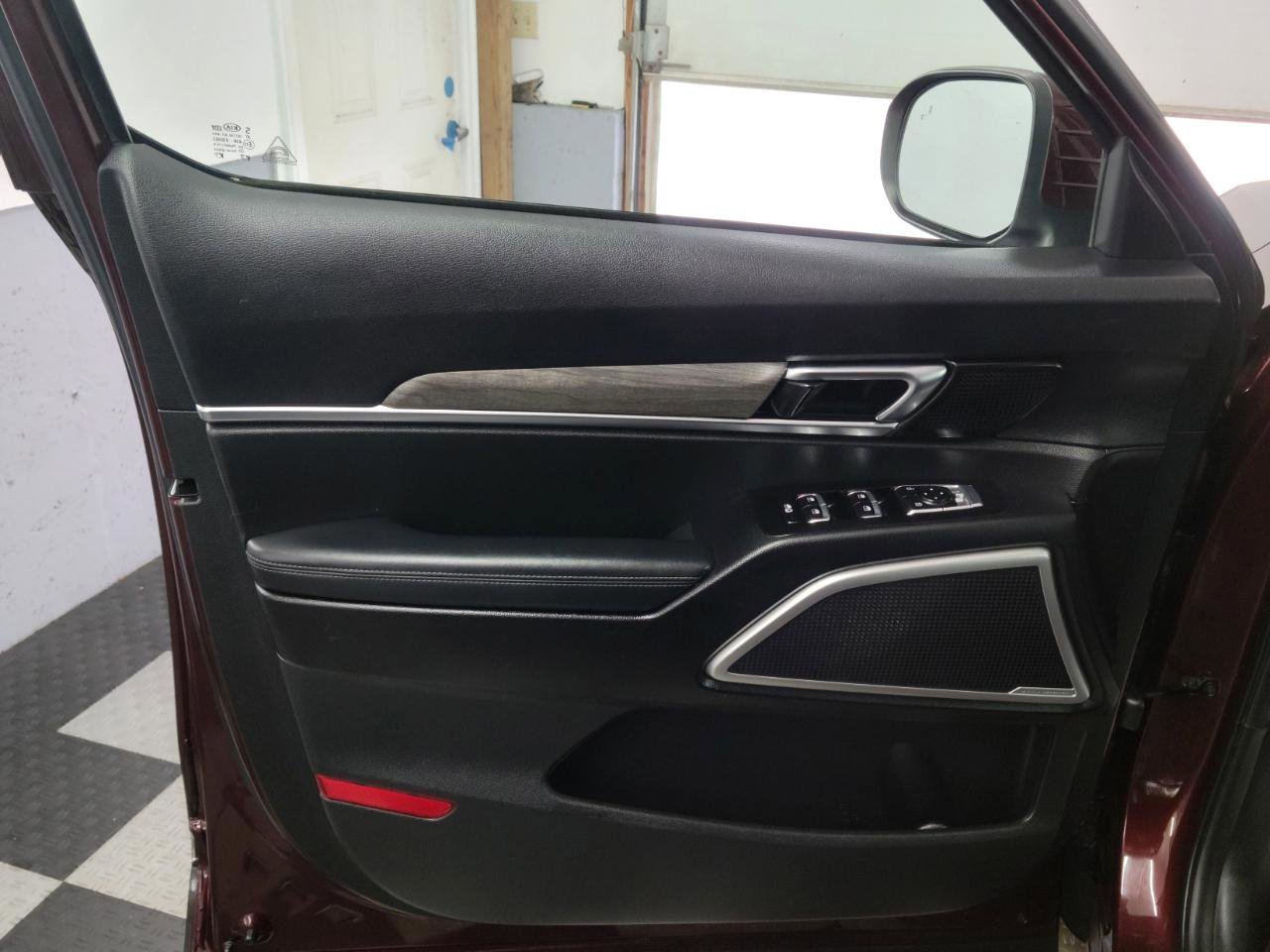 Used 2020 Kia Telluride EX w/ EX Premium Package AWD/4WD image 24