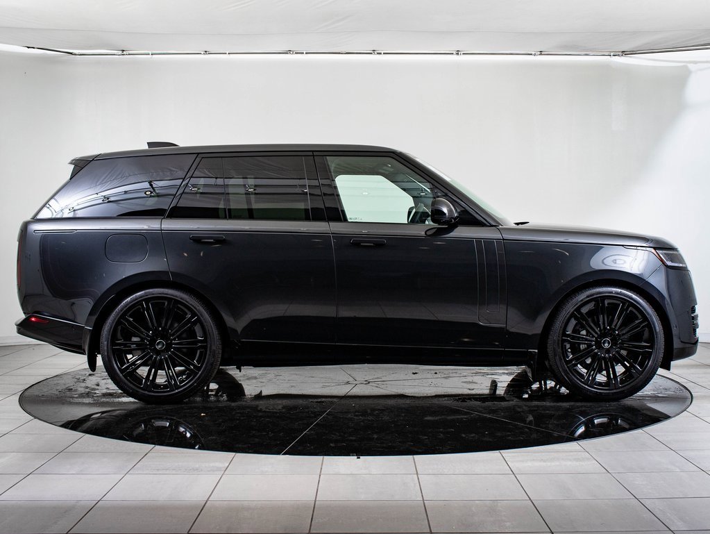 New 2025 Land Rover Range Rover SE image 6