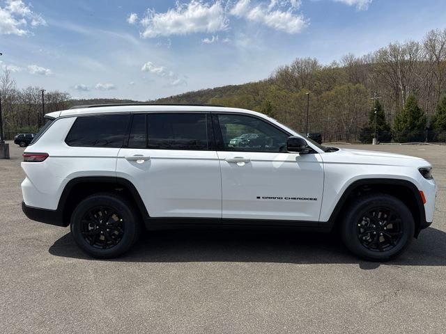 New 2026 Jeep Grand Cherokee L 4WD image 8