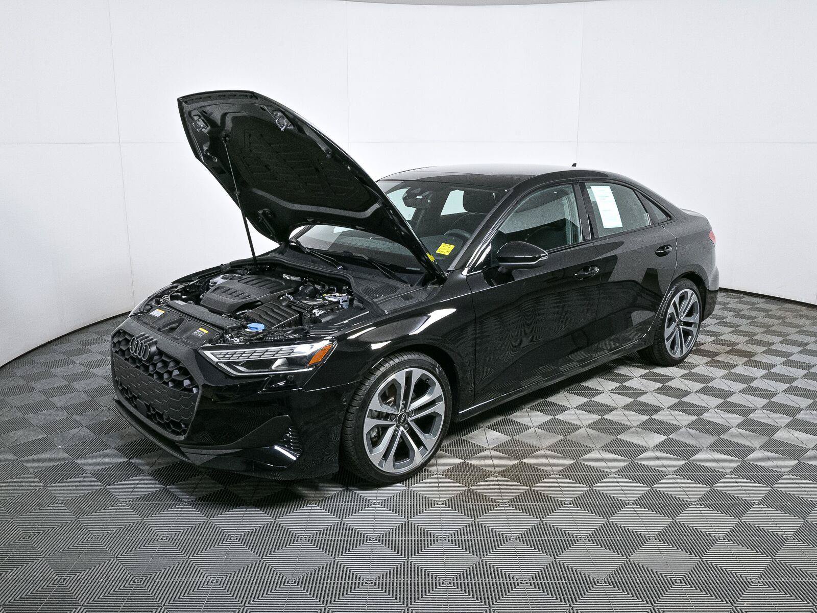 Used 2025 Audi A3 2.0T Premium Plus w/ Premium Plus Package AWD/4WD image 34