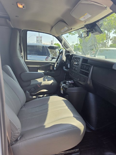New 2026 Chevrolet Express 2500 w/ Driver Convenience Package RWD image 15