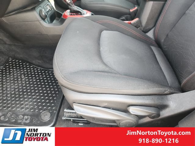 Used 2016 Jeep Renegade Trailhawk AWD/4WD image 26