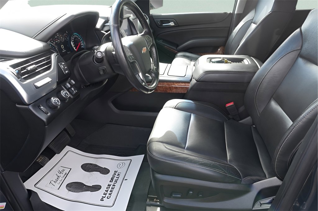Used 2020 Chevrolet Suburban Premier w/ Premier 6.2L Value Package image 14