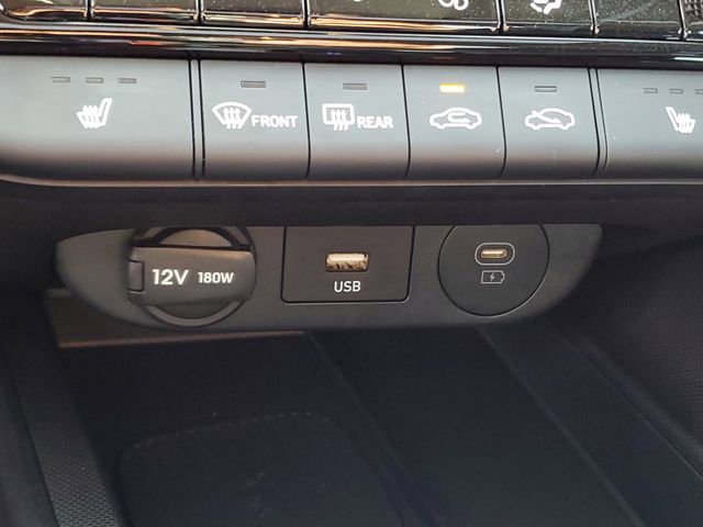 Certified 2025 Hyundai Elantra SEL FWD image 27