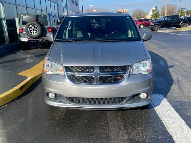 Used 2019 Dodge Grand Caravan SXT image 3
